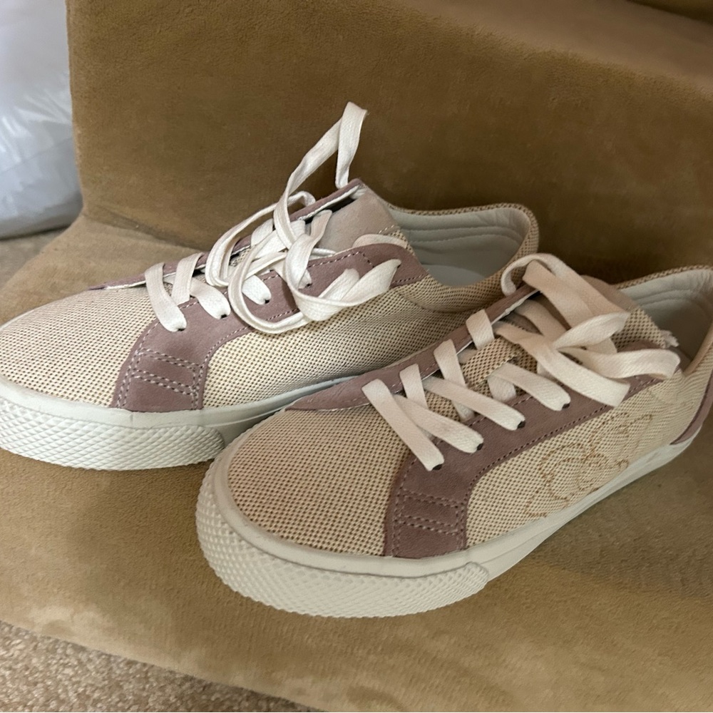 FURLA BRAND WOMEN’S SNEAKERS SIZE 6(tan,cream pinkish tones. COMFORTABLE